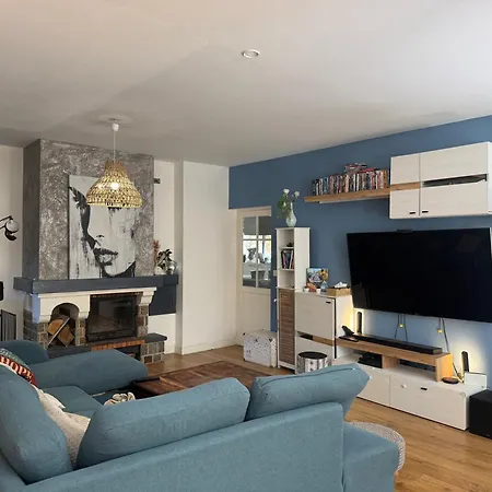 Maison Familiale Avec Piscine Et Climatisation
