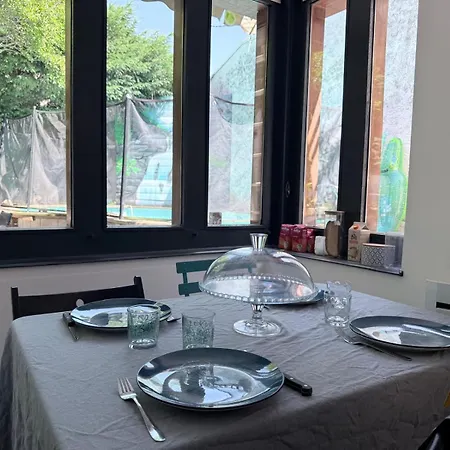 Maison Familiale Avec Piscine Et Climatisation *