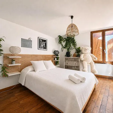 Prázdninový dům Maison Familiale Avec Piscine Et Climatisation *